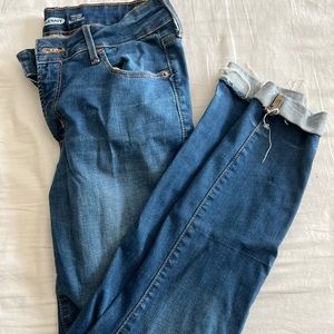 Old Navy Cropped Jeans